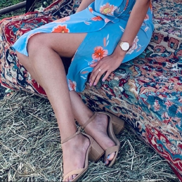 Open Shoulder Floral Wrap Dress - Picture 3 of 6